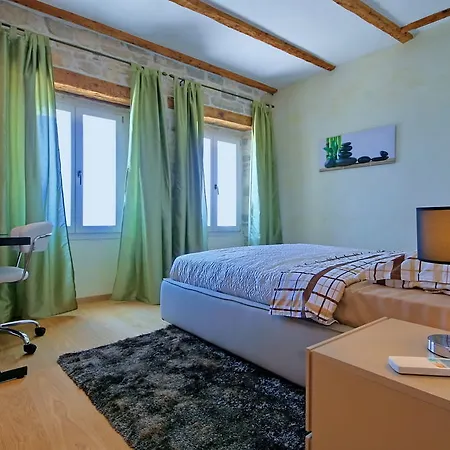 Angelo D'oro Monte *