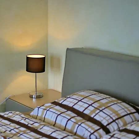 Angelo D'oro Monte * 罗维尼