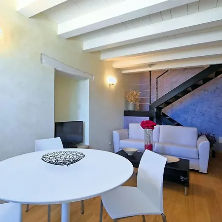 Angelo D'oro Monte 罗维尼