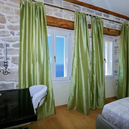 Angelo D'oro Monte Apartment